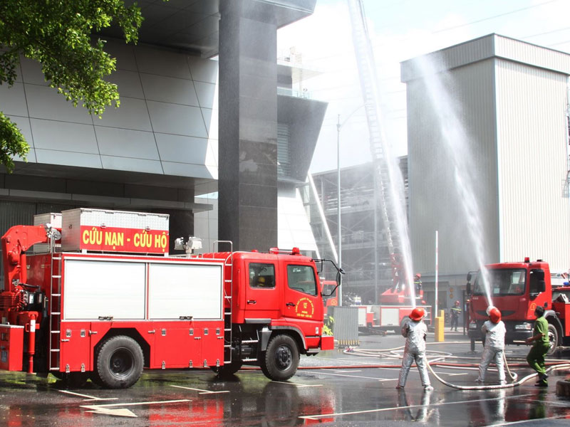 Hướng dẫn vận hành xe cứu hỏa chữa cháy