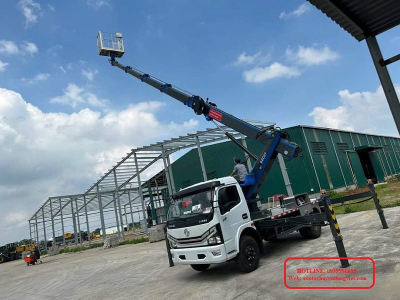 Thao tác vận hành xe ô tô nâng người dongfeng 27m