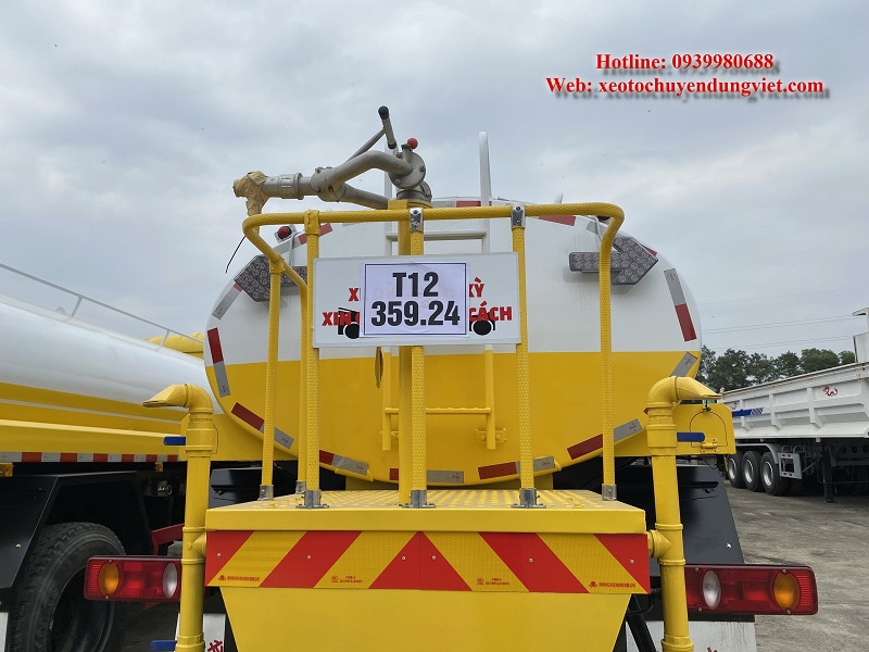 XE PHUN NƯỚC RỬA ĐƯỜNG TƯỚI CÂY DONGFENG 9M3 MẪU MỚI CABIN HOÀNG HUY CHUẨN