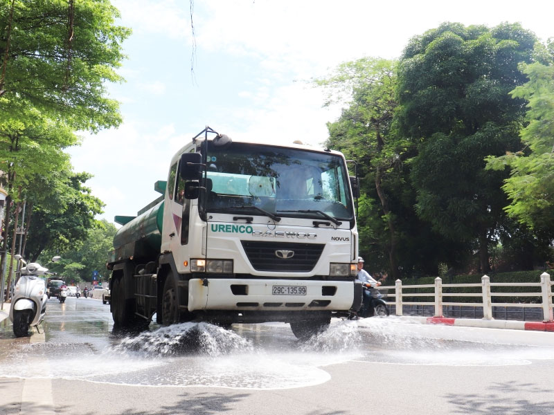 CẢI TẠO, HOÁN CẢI XE TẢI CŨ THÀNH XE RỬA ĐƯỜNG TƯỚI CÂY