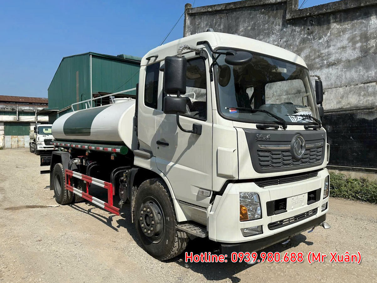 Xe bồn phun nước rửa đường Dongfeng 9 khối nhập khẩu