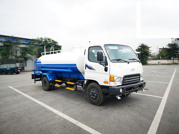 Bán xe phun nước rửa đường Hyundai HD800 giá cạnh tranh, chất lượng hàng đầu!