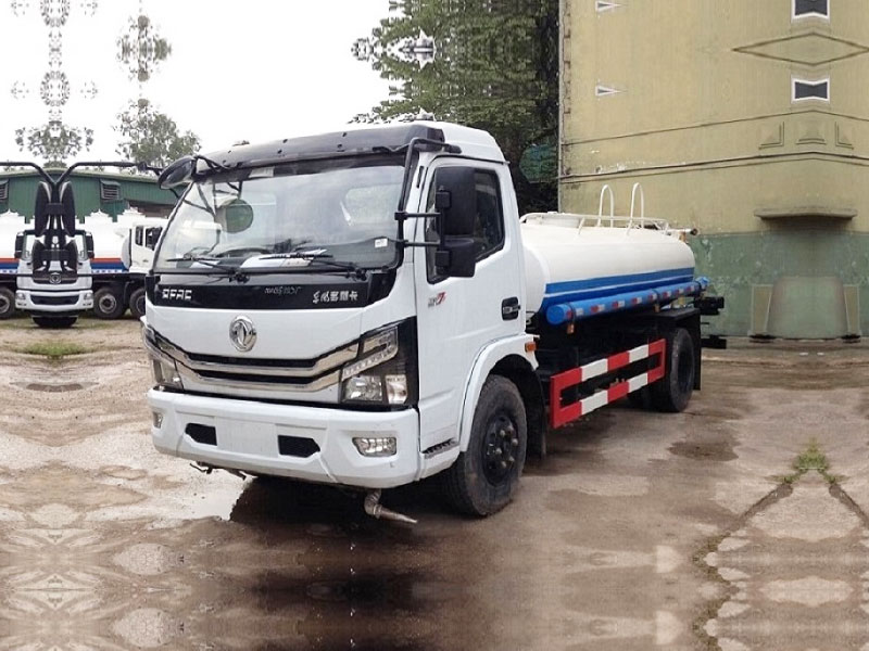 Xe phun nước rửa đường 5 khối Dongfeng nhập khẩu Euro 5 - ảnh 2