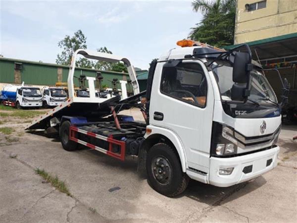 Xe cứu hộ giao thông Dongfeng 5 tấn sàn trượt